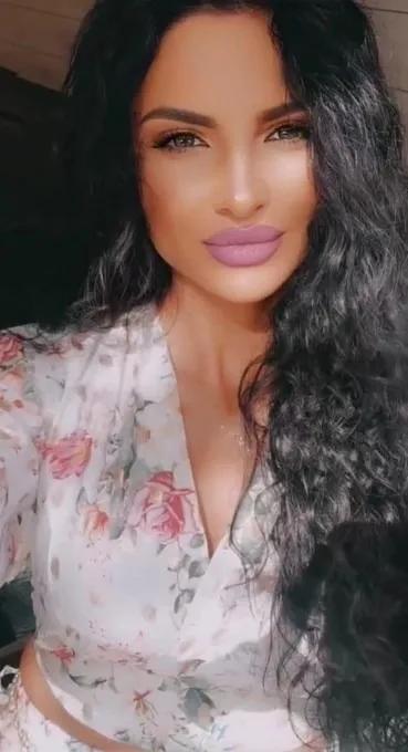 back in CPH ️ I do duo with my sister Arabic girl ️ ️ ️ - Brønshøj – billede 12