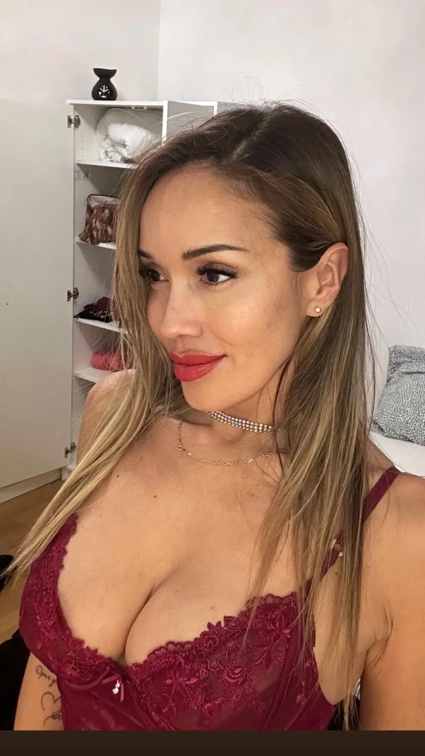 sexy and elegant latin woman - Søborg – Søborg